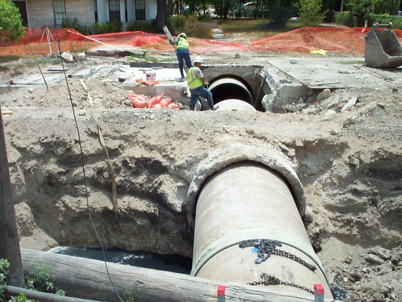 Read more about the article Hart Ave Sanitary Sewer Structure Reconstruction